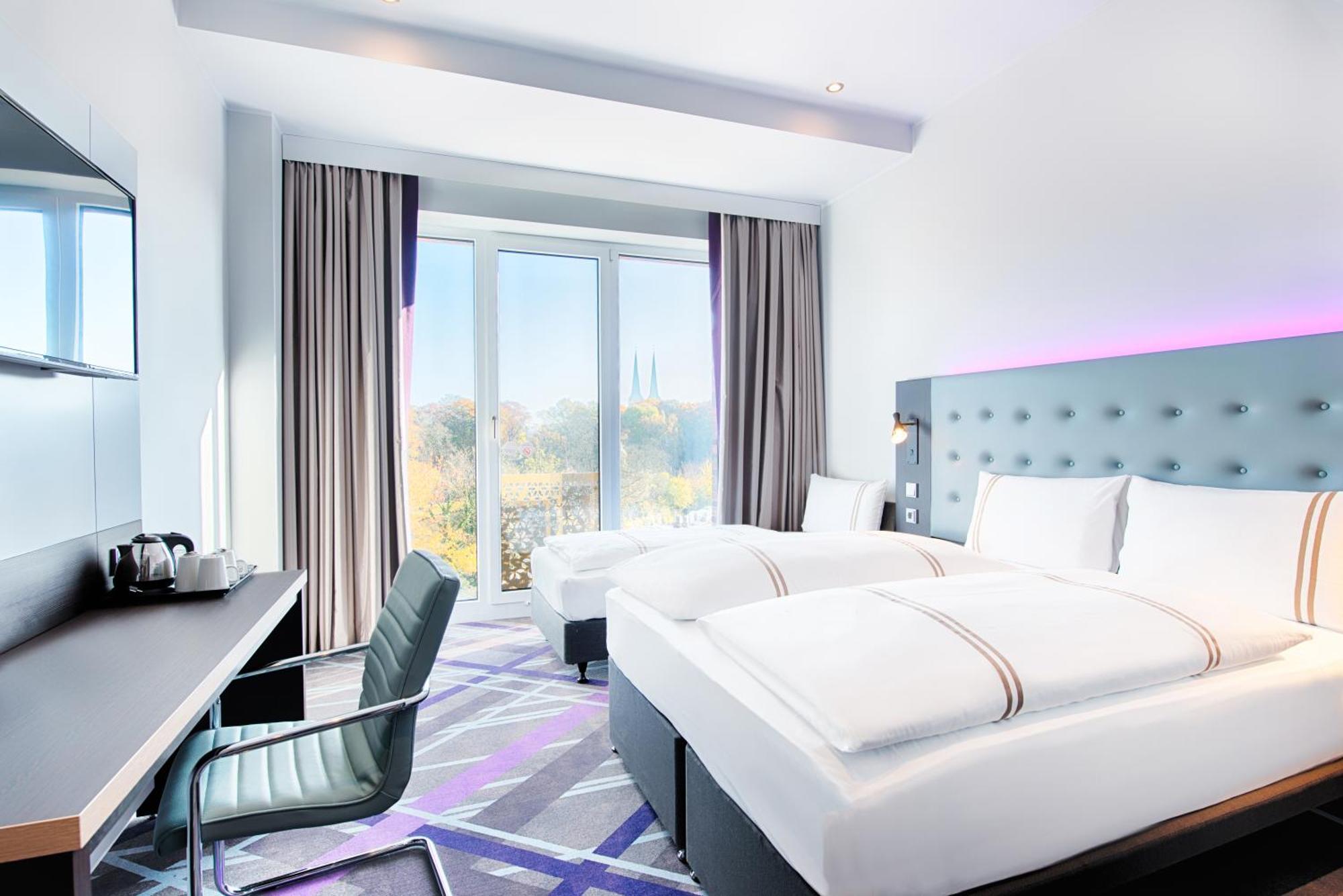 Premier Inn Luebeck City Stadtgraben Екстериор снимка
