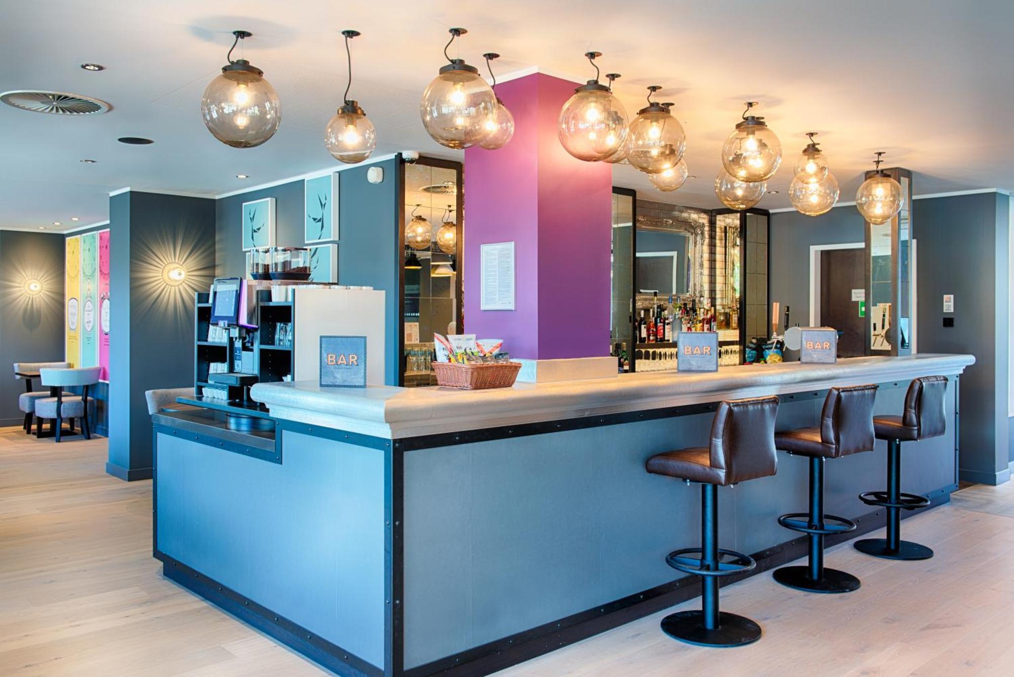 Premier Inn Luebeck City Stadtgraben Екстериор снимка