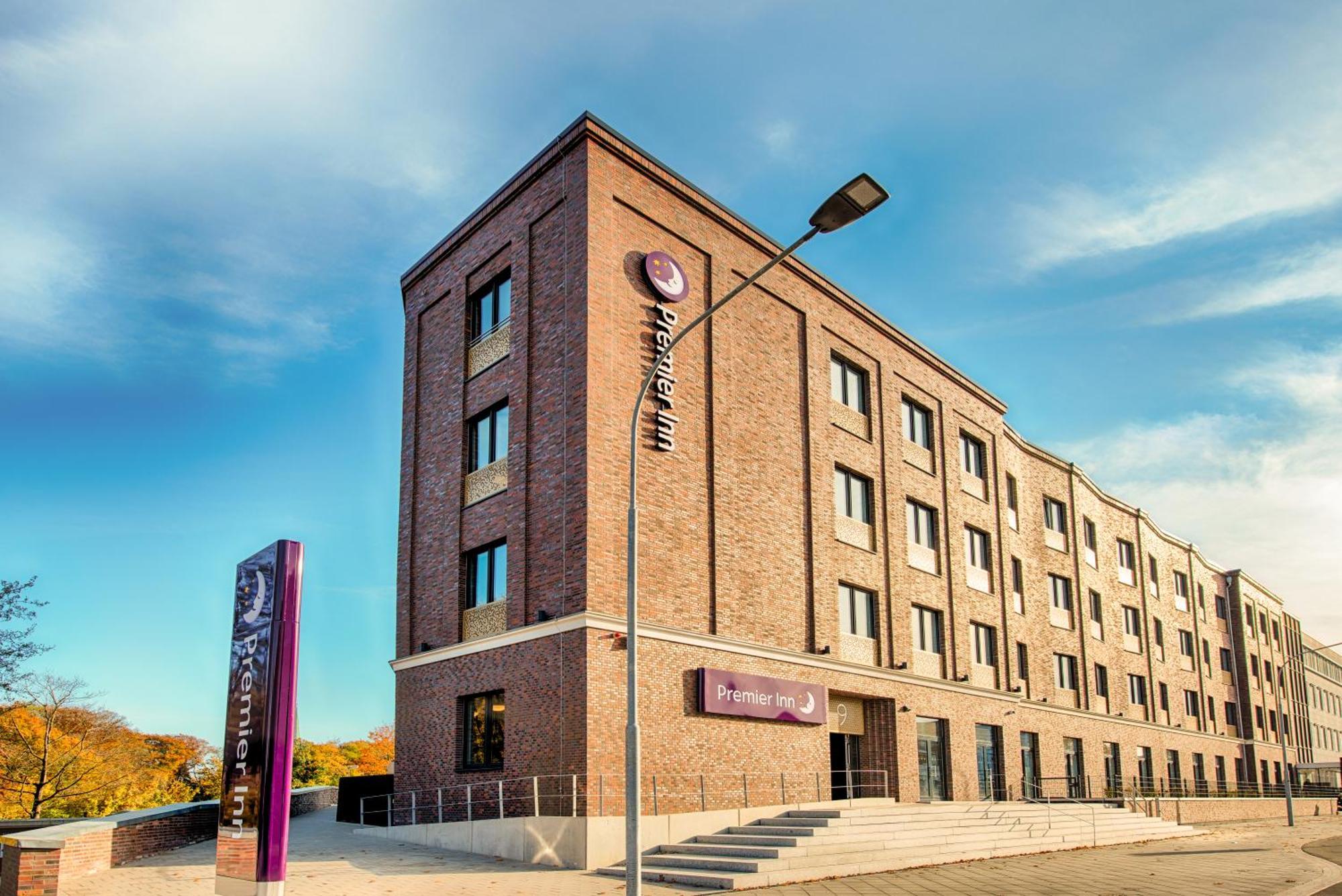 Premier Inn Luebeck City Stadtgraben Екстериор снимка