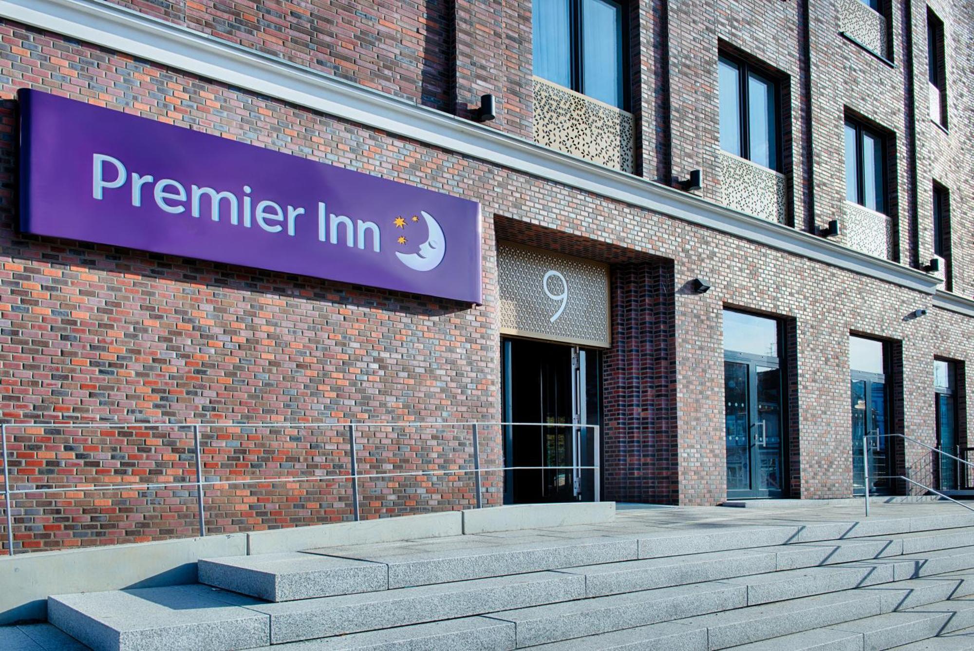 Premier Inn Luebeck City Stadtgraben Екстериор снимка